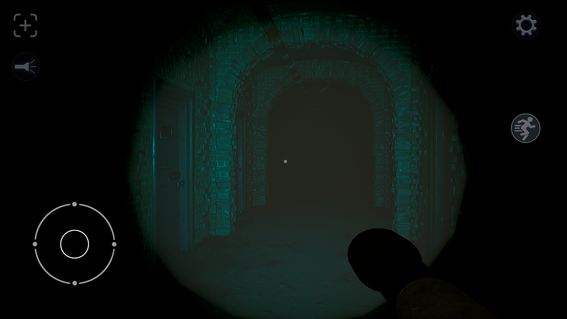 黑暗疯人院:恐怖逃生